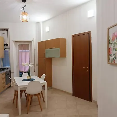 شقة A Con Giardino *